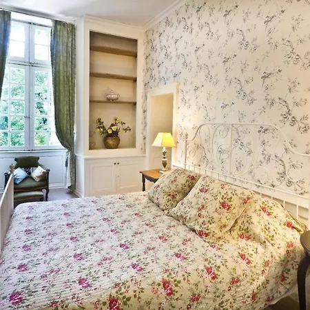 Chateau De Fayolle 住宿加早餐酒店