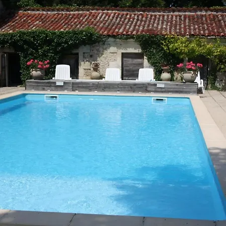 Chateau De Fayolle 3* 里贝拉克