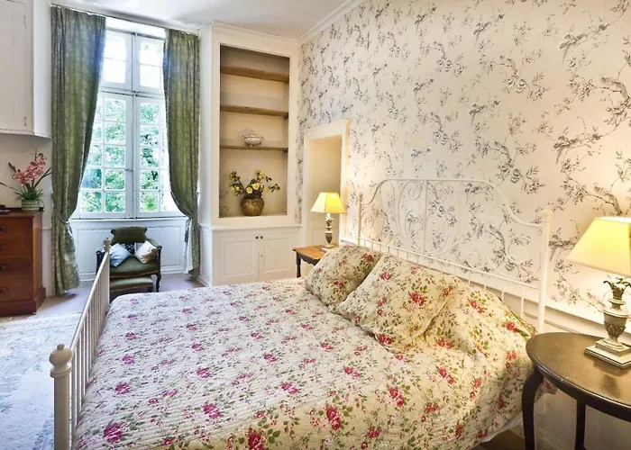 Chateau De Fayolle Alojamento de Acomodação e Pequeno-almoço