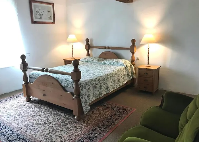 Alojamento de Acomodação e Pequeno-almoço Chateau De Fayolle